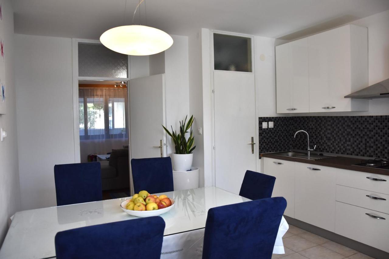 Apartment Bulimbasic สปลิท ภายนอก รูปภาพ